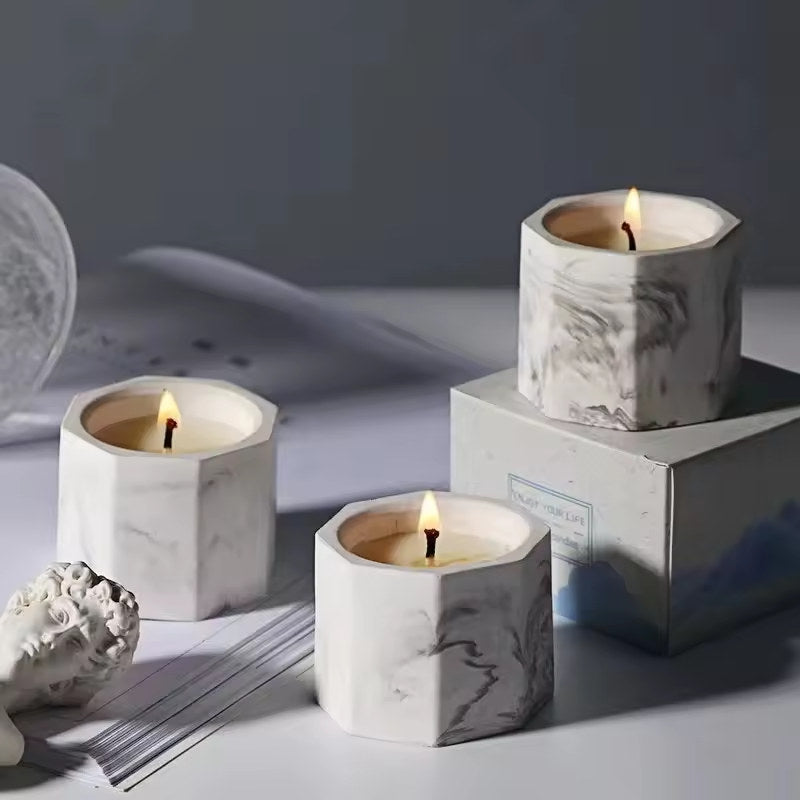 Tasse à bougie en plâtre