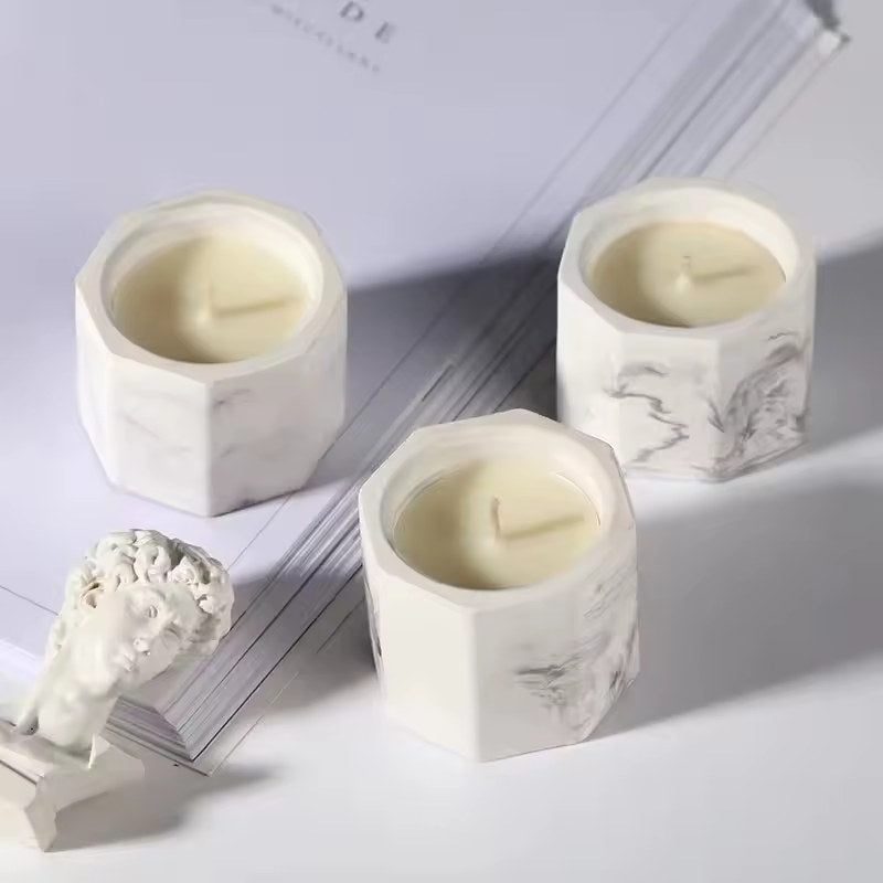 Tasse à bougie en plâtre