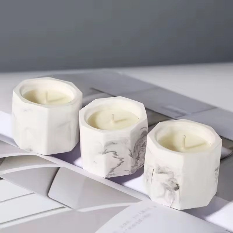 Tasse à bougie en plâtre